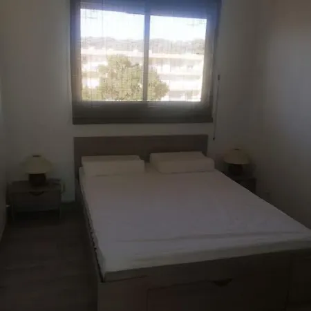 T3 Classe 3 * Vue Parking 100 M Plage/ville * Le Lavandou