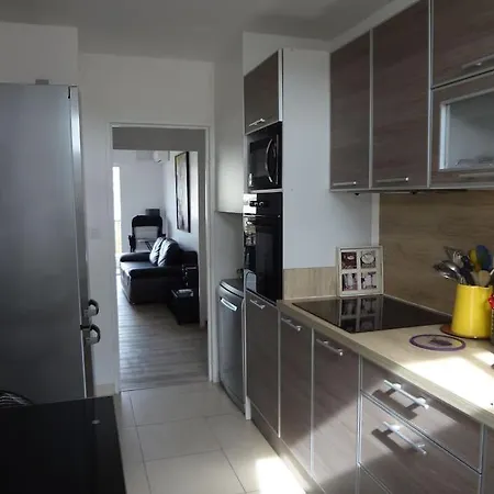 T3 Classé 3 * Vue Parking 100 M Plage/ville Le Lavandou